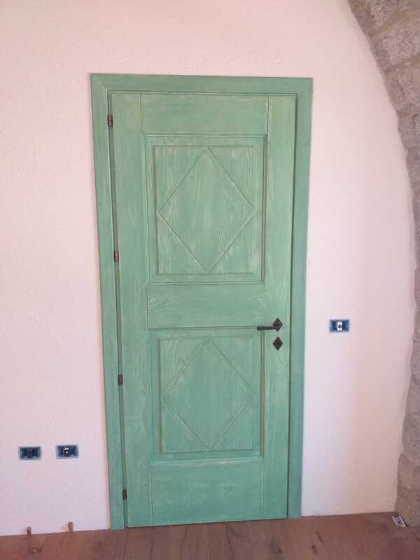 porta in legno verde